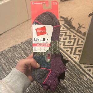 Hanes Women's Comfort No Show Socks - Gray and Pink